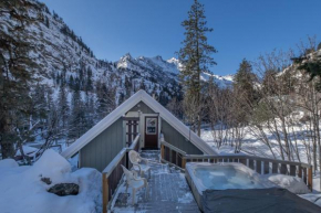 Icicle Chalet cabin